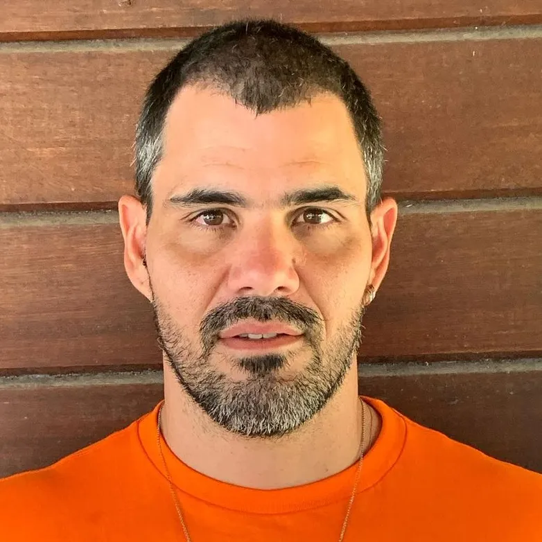 2021-01-07-juliano-cazarre.webp